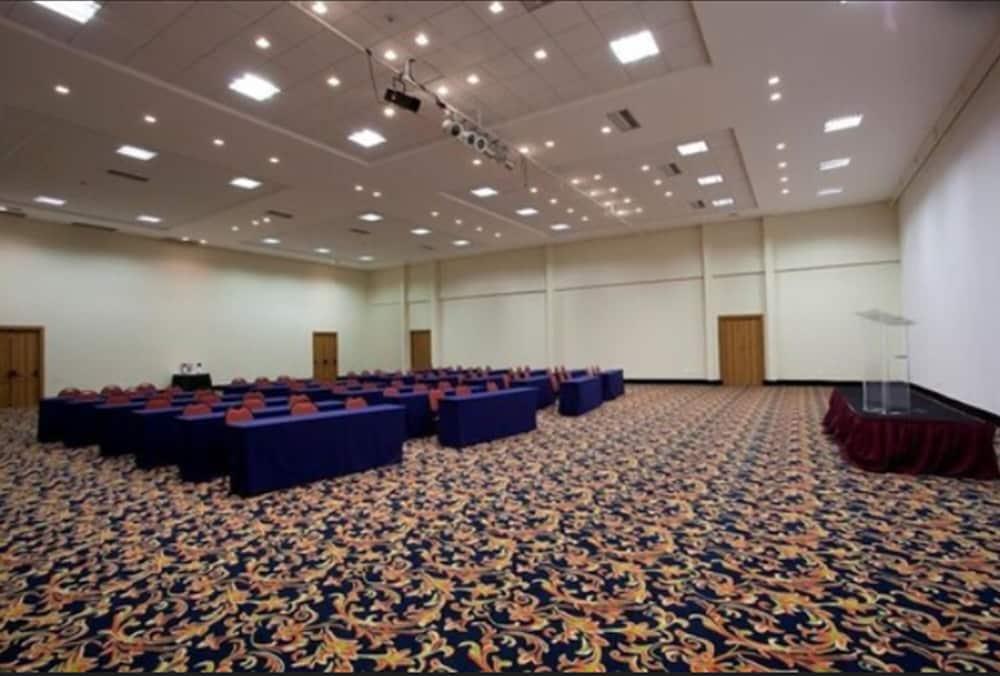 Taua Hotel Atibaia Luaran gambar